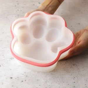 forma handmade Puffy Paws