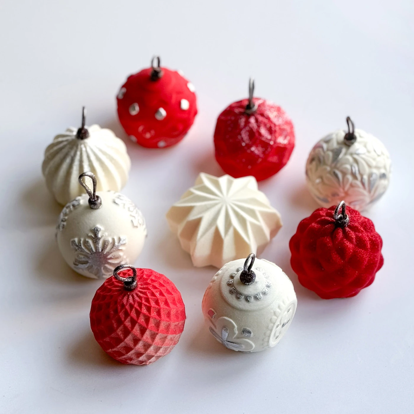 Forma silikonowa handmade Baubles ball Dinara Kasko